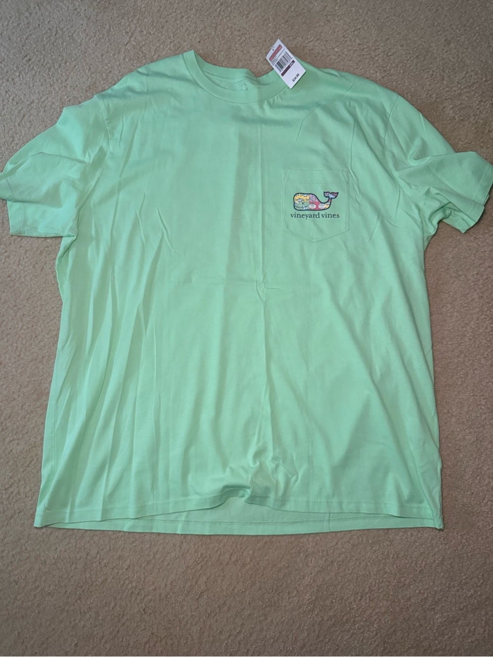 Vineyard Vines Short-Sleeve Pocket Tee in Mint